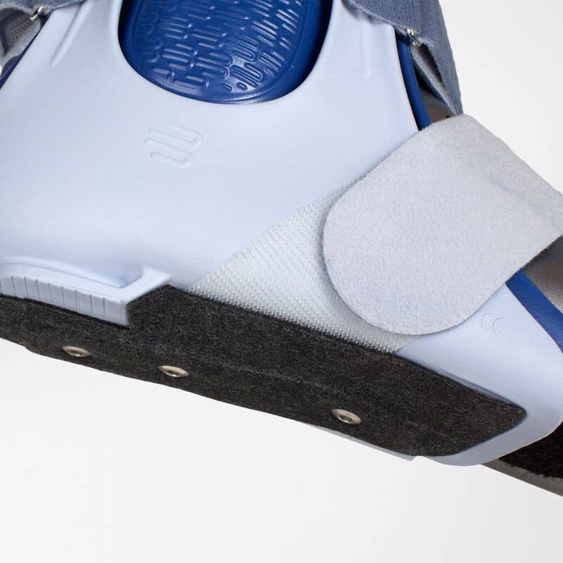 CaligaLoc enkelorthese 5 CaligaLoc enkelorthese knie- en voetortose systeem met verstelbaar band en antislip zool voor ondersteuning en comfort.
