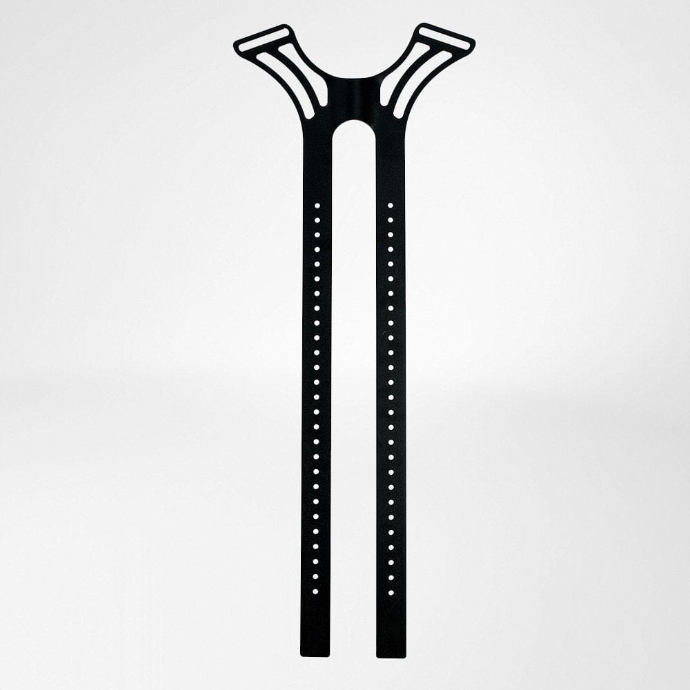 SofTec® Dorso 3 Friksfysio.nl afbeelding: zwarte trekstang of mount met perforaties, voor sportfysiotherapie en revalidatie.