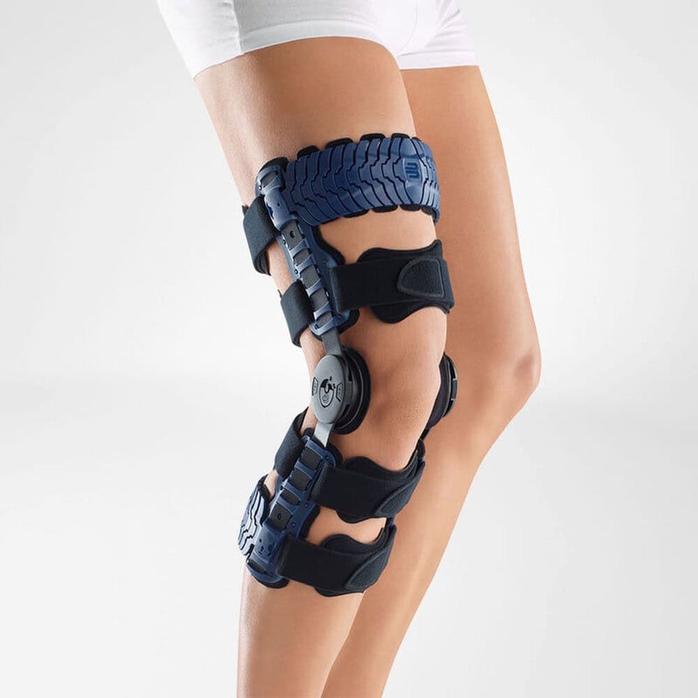 SecuTec® Genu Flex 1 Frisse knie brace met beugel en kousenband voor knieletselrehabilitatie en brace-ondersteuning.