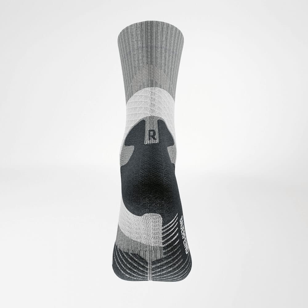 Trail Run Mid-Cut Socks 3 Knee-high socks with a grey, white and black pattern; modern, sporty socks with padding and a grip design, ideal for high-impact movements.